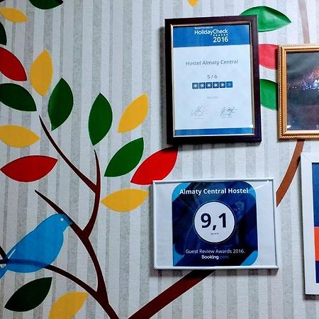 Almaty Central Hostel エクステリア 写真
