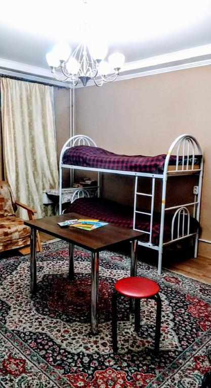 Almaty Central Hostel エクステリア 写真