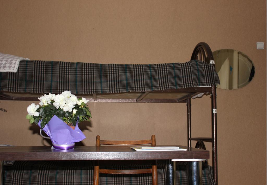 Almaty Central Hostel エクステリア 写真